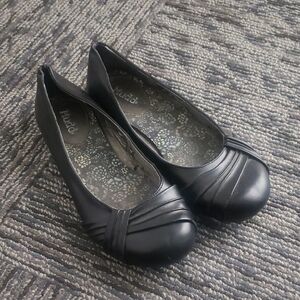 Mudd Black Pleated Women's Flats Size 6.5 M